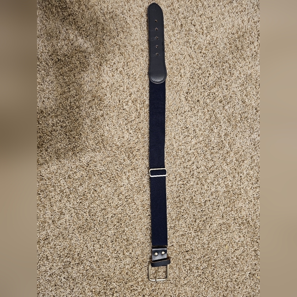 Adjustable Men’s Grooming Belt Strap in Navy and White